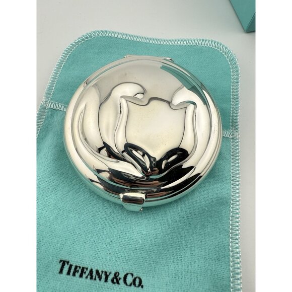 Vtg. Tiffany & Co. Sleeping Cat Mirror Compact Sterling Silver Rare Collectible - Picture 1 of 9